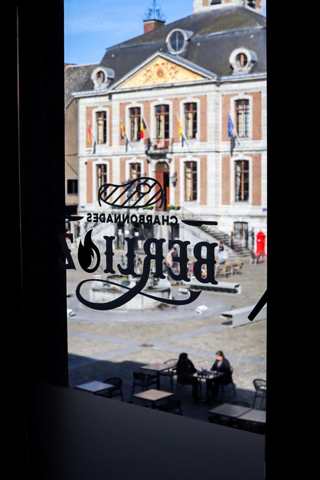 Les Gites De Huy - 3 Gites Dans Le Centre De Hoei Buitenkant foto